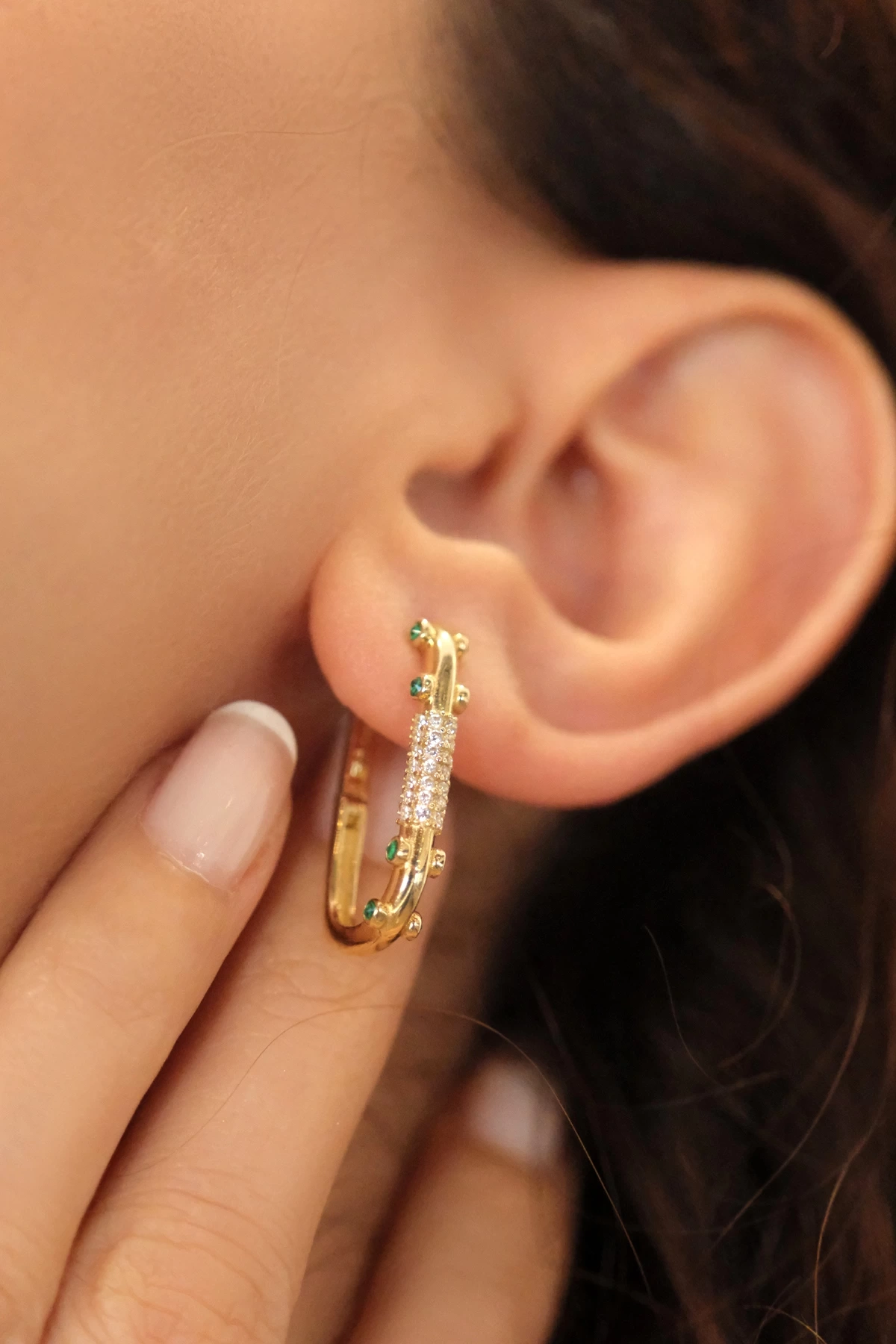 Asil 14 Ayar Yeşil Taşlı Dikdörtgen Halka Altın Küpe KP5037