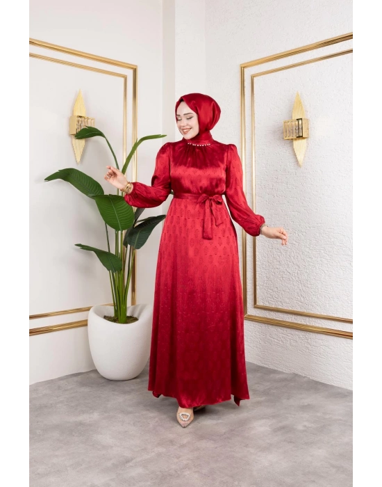 sudem saten elbıse kırmızı