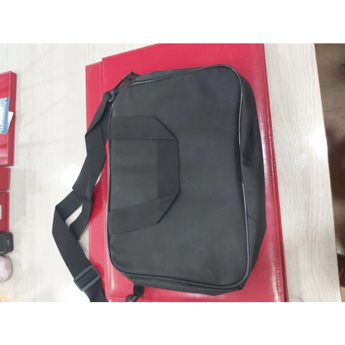 13,3 inch kapasiteli notebook çanta