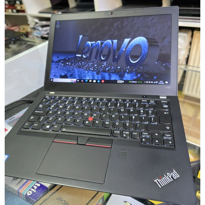 LENOVO THİNKPAD X280 İ5 8.NESİL 8GB RAM 256GB