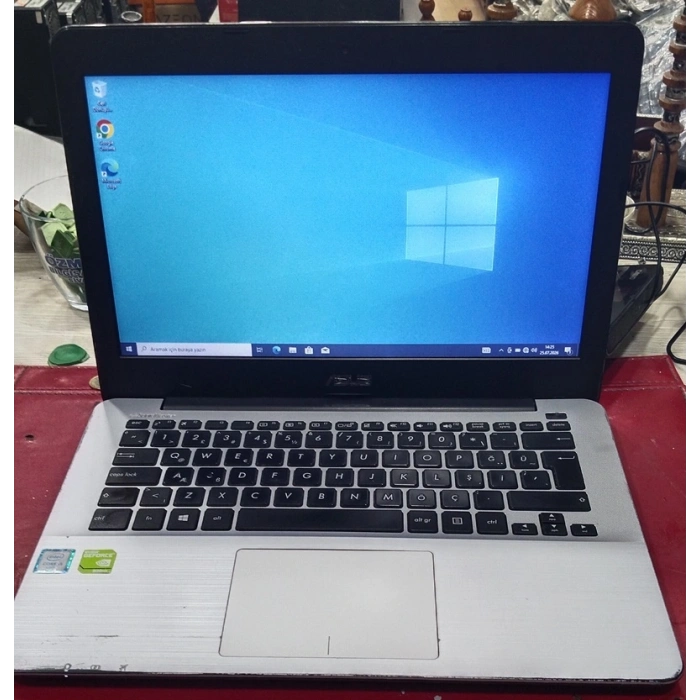 Asus x302u i5 Notebook