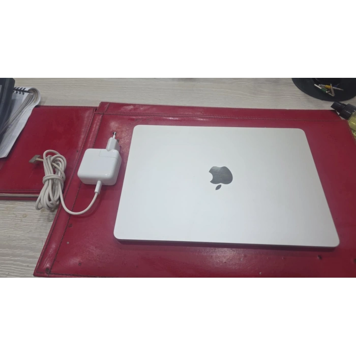 APPLE MACBOOK AIR M2