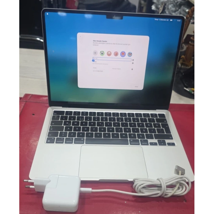 APPLE MACBOOK AIR M2