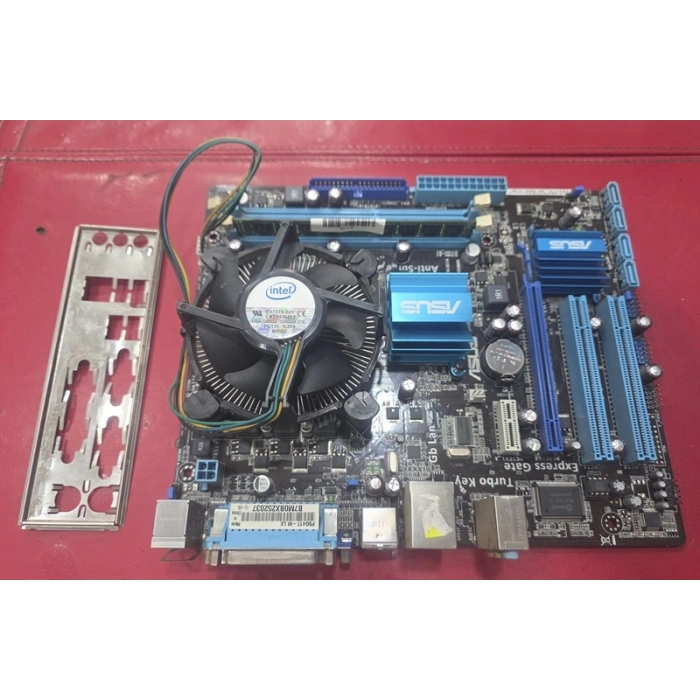 Asus P5G41T-M LX Anakart - E5700 İşlemci