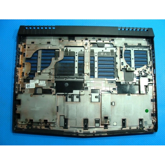 Dell Alienware 15 R3 Alt Kasa Kapaklı