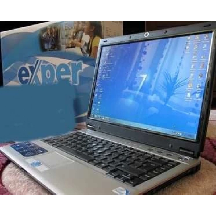 Exper m549ss NOTEBOOK