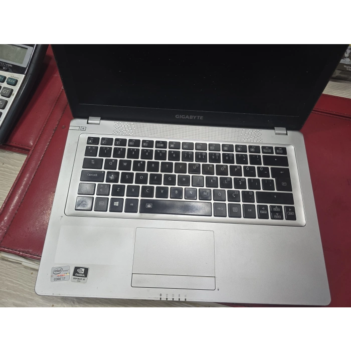 Gigabyte U2442 Notebook Parçaları