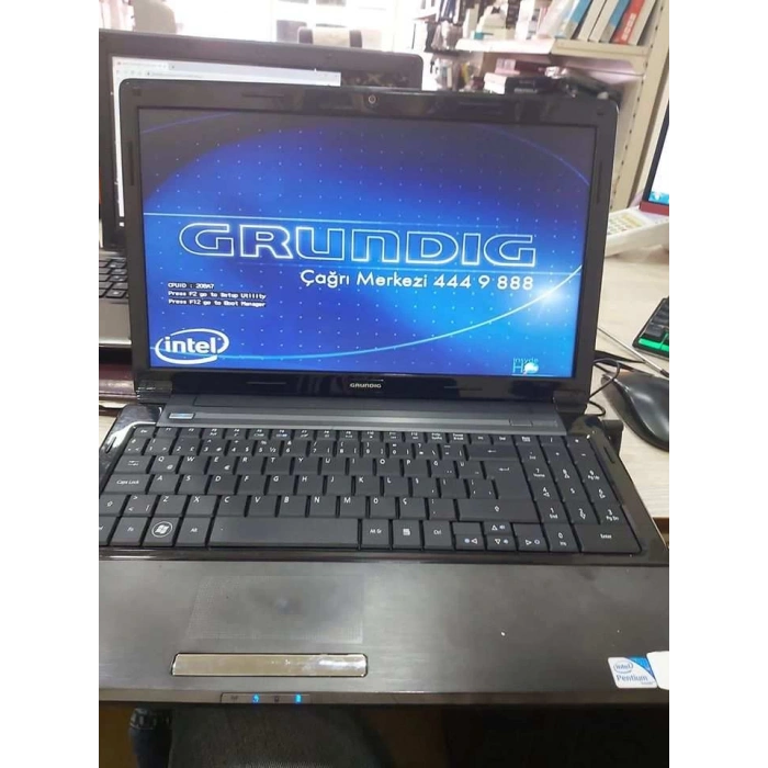 Grundig GNB 1545A i3 Notebook