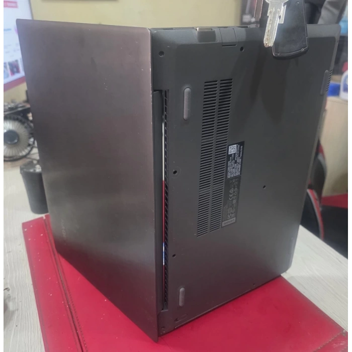 LENOVO V330-15IKB İ5 NOTBOOK