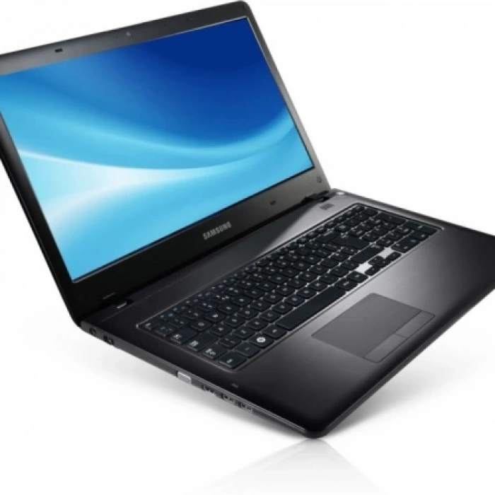 SAMSUNG NP350E7C 17.3 İNCH EKRANLI NOTEBOOK