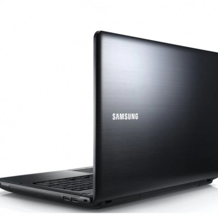 SAMSUNG NP350E7C 17.3 İNCH EKRANLI NOTEBOOK