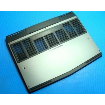 Dell Alienware 15 R3 Alt Kasa Kapaklı