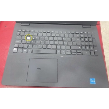 Dell Vostro 15 3500 Klavye Üst Kasa Takım