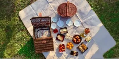 Outdoor ve Piknik İçin Polikarbon Bölmeli Tabaklar Neden İdeal?