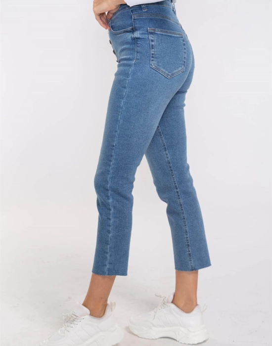 Düğme Detaylı Kesik Paça Slim Fit Jean-MAVİ