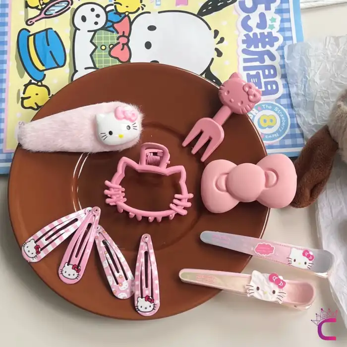 10lu Hello Kitty Kız Çocuk Toka Seti - Hediyelik Yılbaşı Doğum Günü Peluş Çıtçıt Pens Saç Tokası