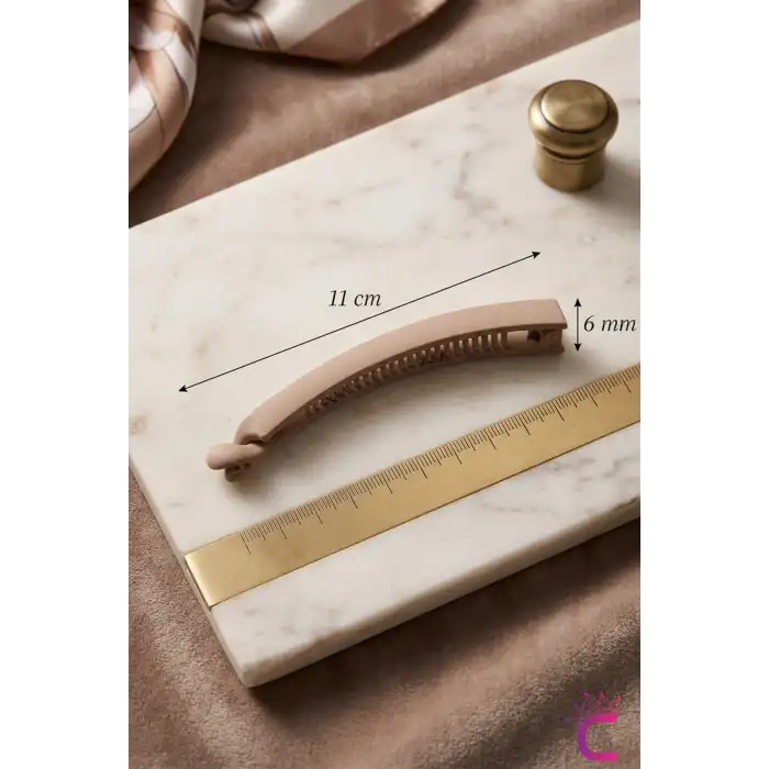 Bej Soft Mat Yüzeyli Klasik Minimal Kadın Muz Toka 11cm - Kıstırmalı Klipsli Saç Topuz Tokası