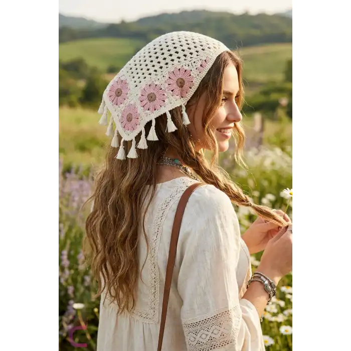 Retro Bohem Tarz Gül Kurusu Papatya Püsküllü Crochet Bandana - El Örgüsü Örme Üçgen Saç Bandanası