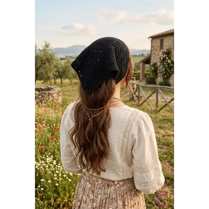 Siyah Vintage Dairesel Çiçek Motifli Örme Üçgen Bandana - Yazlık El Örgüsü Crochet Saç Bandanası