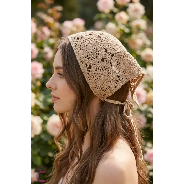 Yazlık Bohem Dairesel Çiçek Motifli Örgü Saç Bandanası Bej - Crochet Delikli File Örme Üçgen Bandana