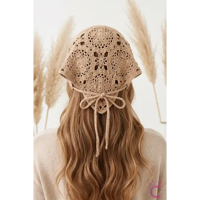 Yazlık Bohem Dairesel Çiçek Motifli Örgü Saç Bandanası Bej - Crochet Delikli File Örme Üçgen Bandana