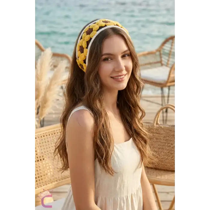 Sıralı Sarı Ayçiçeği Motifli Yazlık Yarım Tarz El Örgüsü Bandana - Dantel İşlemeli Örme Saç Bandı