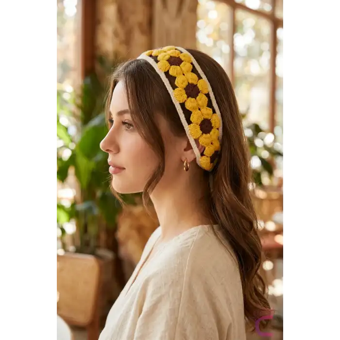 Sıralı Sarı Ayçiçeği Motifli Yazlık Yarım Tarz El Örgüsü Bandana - Dantel İşlemeli Örme Saç Bandı