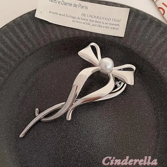 Fiyonk Model İncili Klipsli Topuz Tokası Metal Gümüş - Modern Kadın Kıstırmalı Klips Saç Tokası