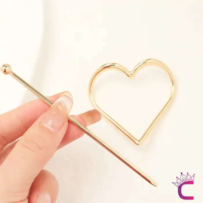 Kalp Tasarım Gold Metal Topuz Tokası - Kadın Aksesuar Kalpli Topuz Çubuk Toka Saç Çubuğu