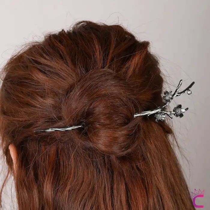 Modern Dal Tasarım Çiçekli Siyah Japon Topuz Tokası 18cm- Vintage Kadın Metal Saç Çubuk Topuz Tokası