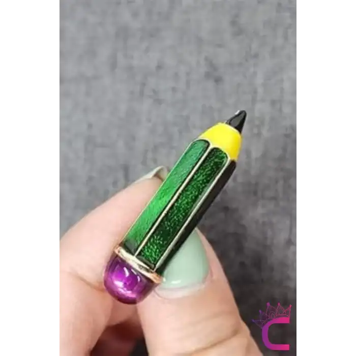 Öğretmen & Öğrenci Yeşil Kalem Broş Metal - Hediyelik Öğretmenler Günü Broş Ceket Yaka İğnesi Broşu