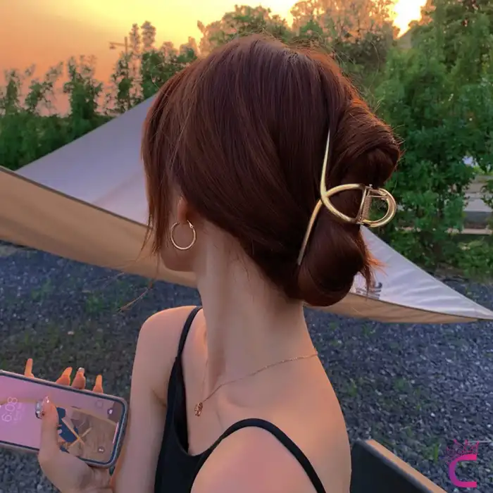 Sade Şık Klasik Model Gold Metal Kadın Mandal Toka 11.5cm- Hediyelik Zarif Mandallı Saç Topuz Tokası