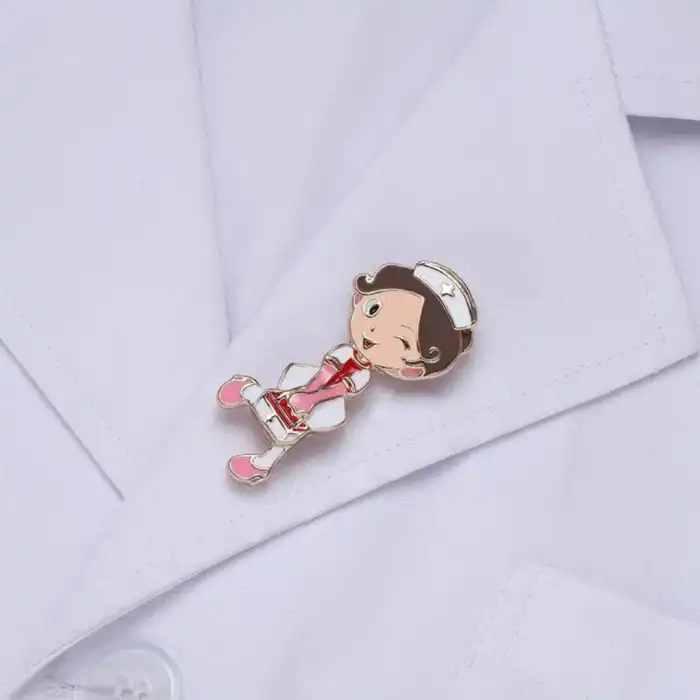 Sağlıkçı Hemşire Broş - Hediyelik Takı Aksesuar Charm Çanta Ceket Yaka İğnesi Rozeti Meslek Broşu