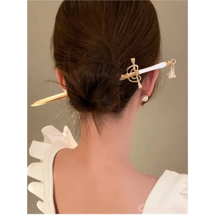 Sarkıt Yapay Elmaslı Beyaz Kılıç Tasarım Metal Topuz Saç Tokası 19cm - Yeni Sezon Gotik Çubuk Toka