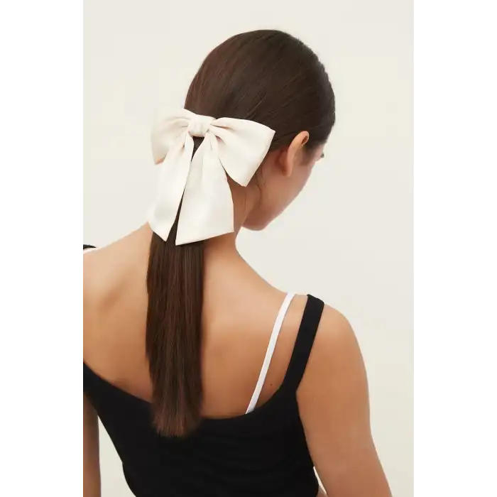 Saten Fiyonklu Kurdele - Zarif Kadın Otomatik Büyük Fiyonk Toka Kurdeleli Klipsli Saç Tokası