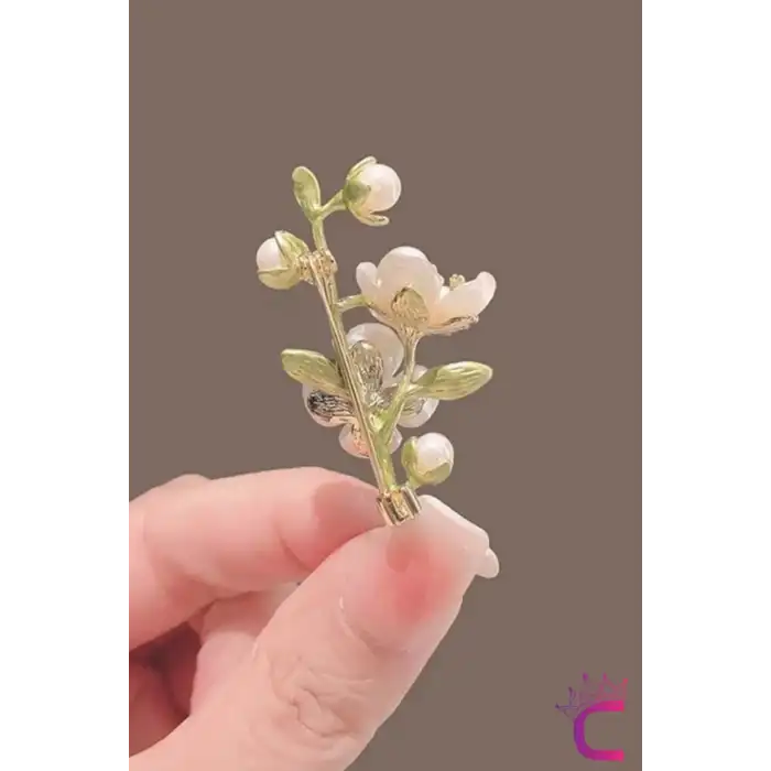 Yasemin Çiçeği Tasarım İncili Çiçekli Taşlı Kadın Broş - Hediyelik Elbise Ceket Yaka İğnesi Broşu