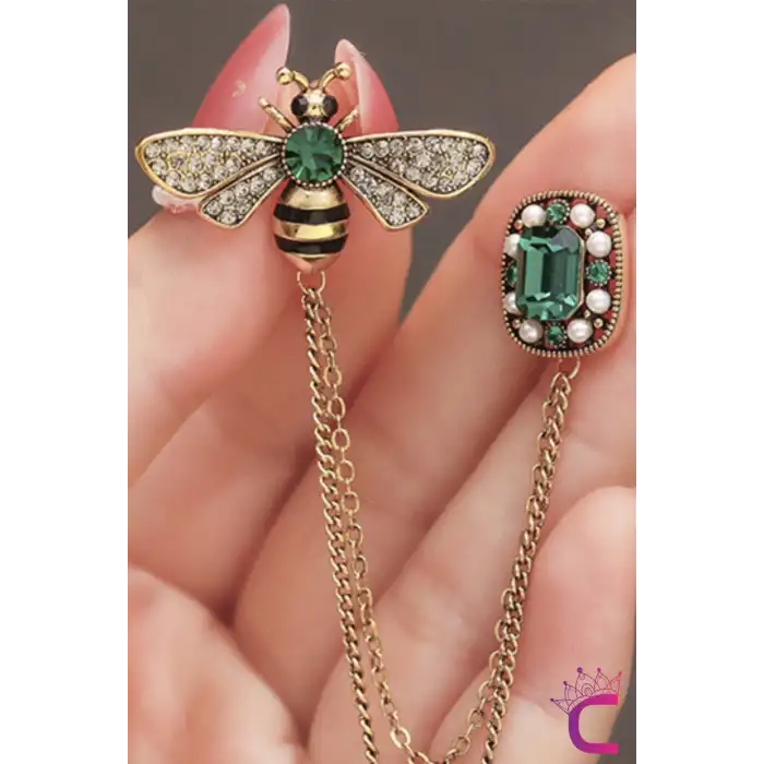 Yeşil Zümrüt Kristal Taşlı Zincirli Arı Tasarım Broş - Hediyelik Elbise Ceket Yaka İğnesi Broş