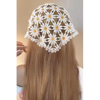 Papatya Çiçekli Kır Tarzı Dantel İşlemeli Üçgen Bandana - Şık Bohem File Örgü Saç Bandanası