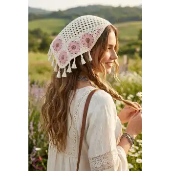 Retro Bohem Tarz Gül Kurusu Papatya Püsküllü Crochet Bandana - El Örgüsü Örme Üçgen Saç Bandanası