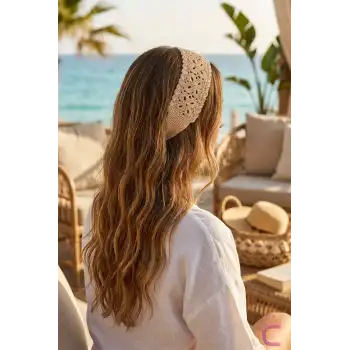 Minimal Bohem Bej Çiçek Motifli Yarım Tarz Örgü Saç Bandanası - Yazlık Delikli File Örme Saç Bandı