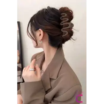 Mat Kahverengi Büyük Boy Kadın Mandal Toka 13cm Plastik - Şık ve Zarif Mandallı Saç Topuz Tokası