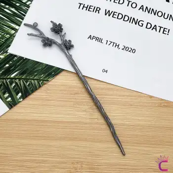 Modern Dal Tasarım Çiçekli Siyah Japon Topuz Tokası 18cm- Vintage Kadın Metal Saç Çubuk Topuz Tokası