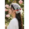 3D Boyutlu Kirazlı Beyaz Tül Çiçekli Puantiyeli Bohem Dantelli Saç Bandanası - Yazlık Üçgen Bandana