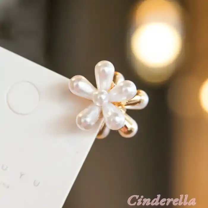 2li İnci Çiçek Tasarımlı Metal Saç Pençe Klips Seti - Doğum Günü ve Düğün için Saç Aksesuarı Tokası