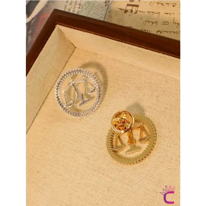 Avukat Hakim Savcı Adalet Terazi Yaka Rozeti Broş Gümüş - Hediyelik Cübbe Ceket Yaka İğnesi Broş