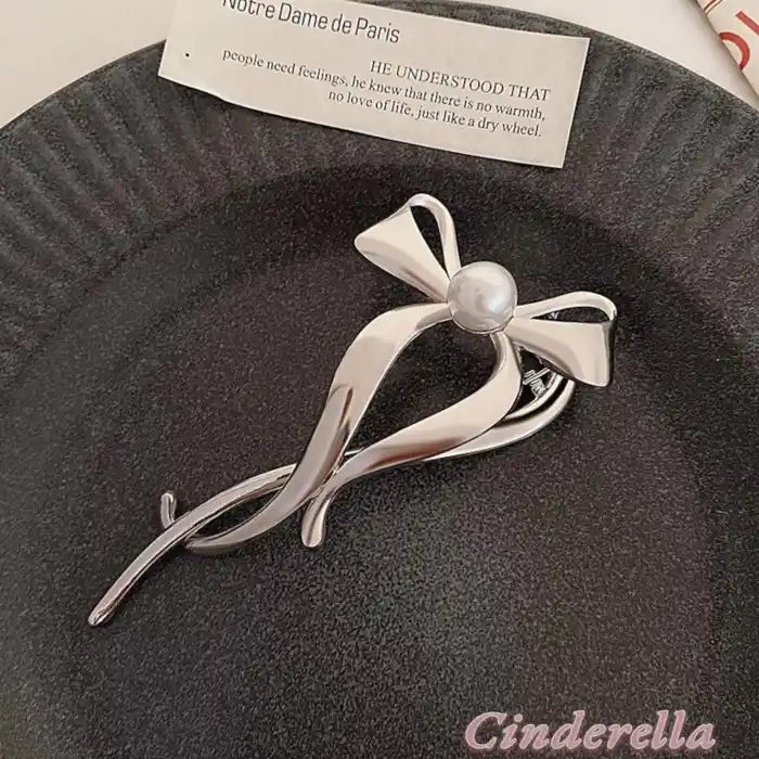 Fiyonk Model İncili Klipsli Topuz Tokası Metal Gümüş - Modern Kadın Kıstırmalı Klips Saç Tokası