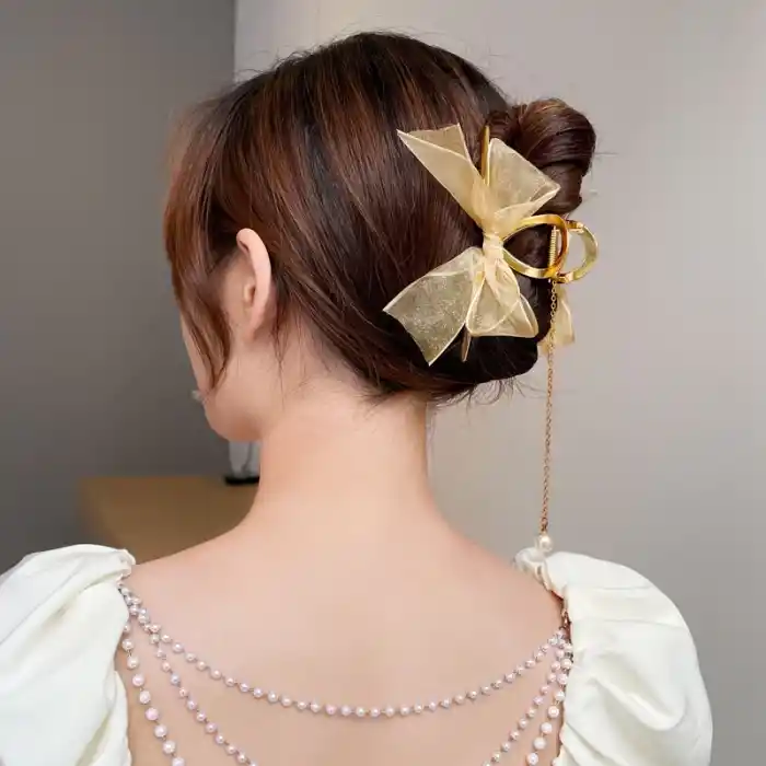 İnci Taşlı Kuyruklu Gold Renk Tül Fiyonk Model Mandal Toka - Yeni Trend Özel Saç Tokası