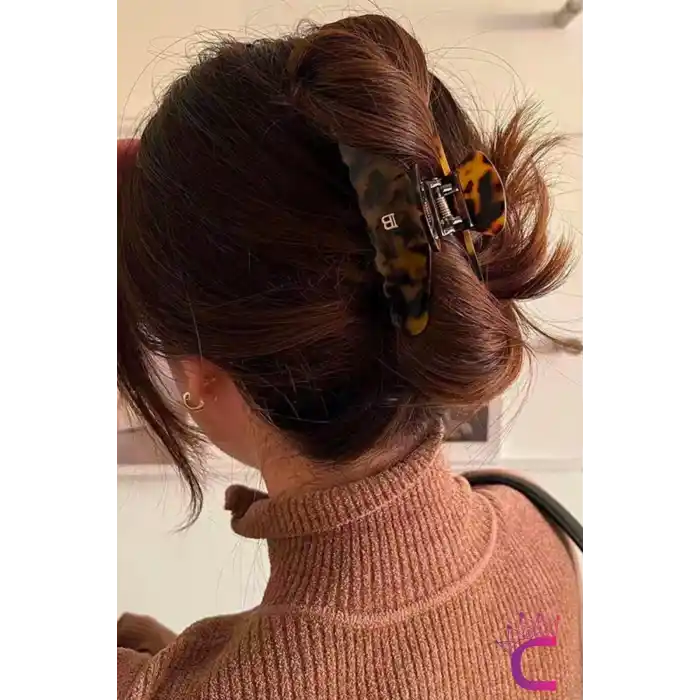 Leopar Desenli Orta Boy Asetat Kemik Kadın Mandal Toka 9 cm - Hediyelik Mandallı Saç Topuz Tokası