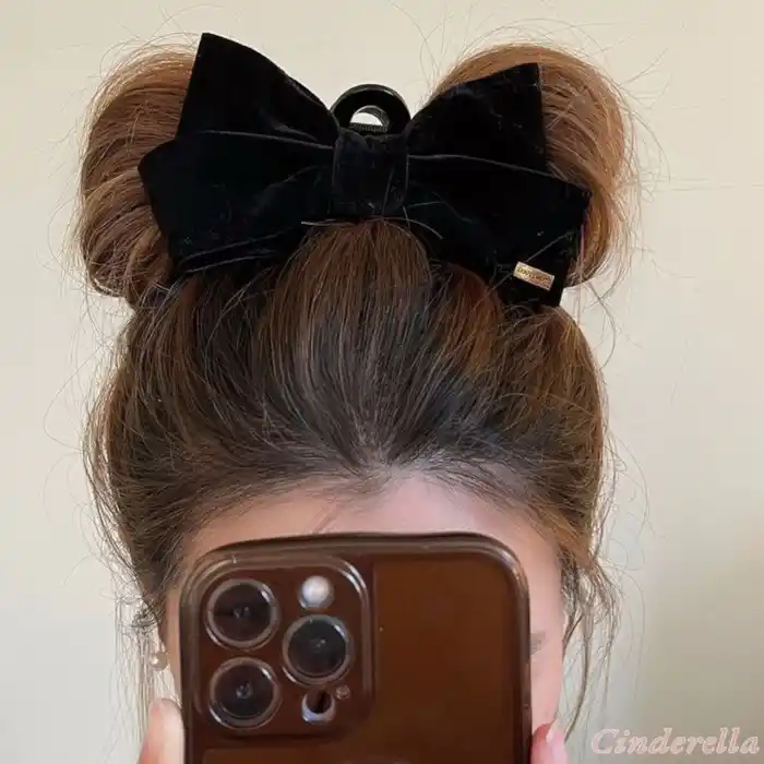 LoveDays Mat Kadife Kumaş Büyük Boy Fiyonk Model Kadın Mandal Toka Siyah - Mandallı Saç Topuz Tokası