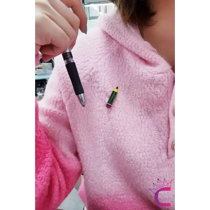 Öğretmen & Öğrenci Yeşil Kalem Broş Metal - Hediyelik Öğretmenler Günü Broş Ceket Yaka İğnesi Broşu